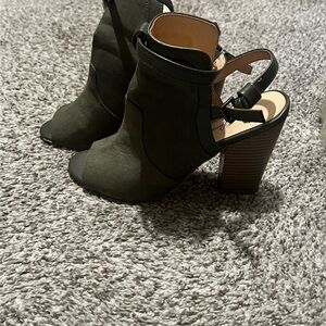 Olive Green Women's Heeled Sandals